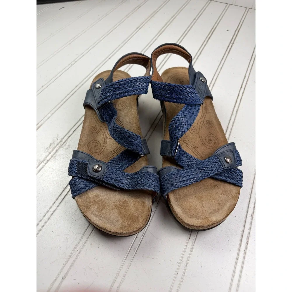 Taos Trulie Navy Leather Strappy Hook & Loop Wedge Sandals Women's Size 37 6-6.5